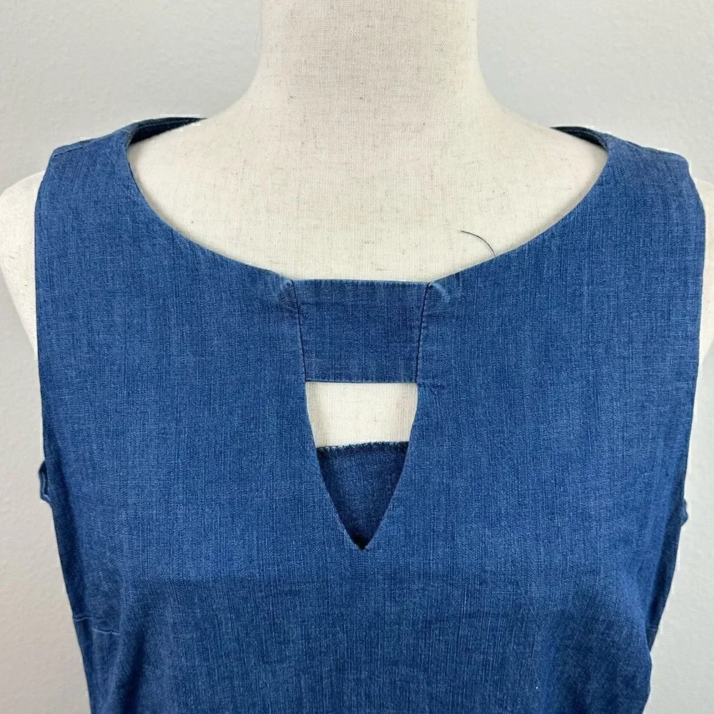 Anne Klein measures 20